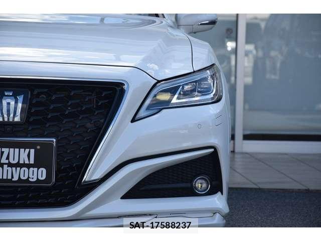 Toyota CROWN 2019-09 8223213-6