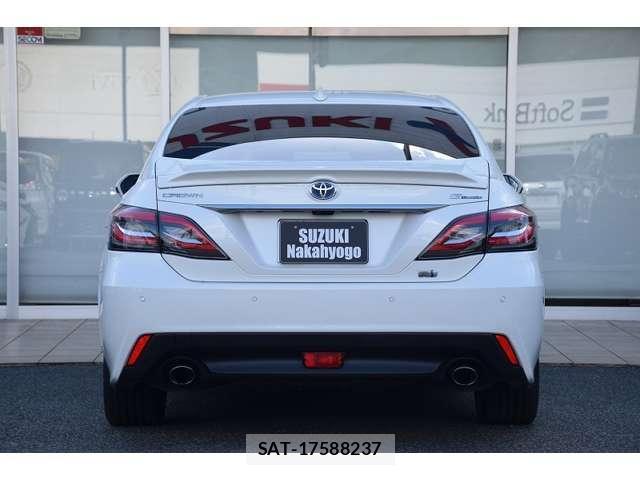 Toyota CROWN 2019-09 8223213-9