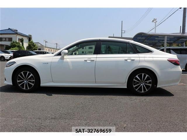 Toyota CROWN 2018-08 8223734-10