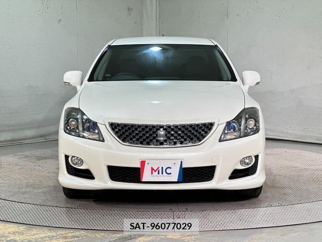Toyota CROWN 2009-02 8224047-11