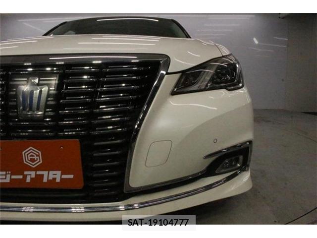 Toyota CROWN 2015-11 8224210-14
