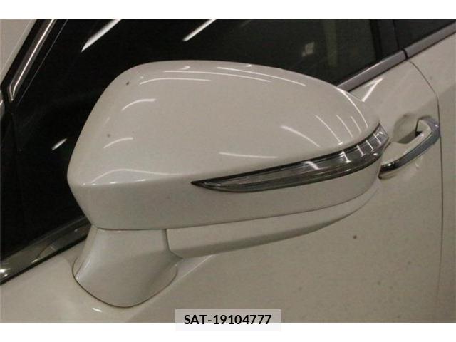 Toyota CROWN 2015-11 8224210-17