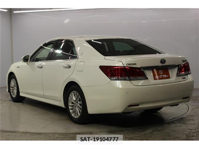 Toyota CROWN 2015-11 8224210-7