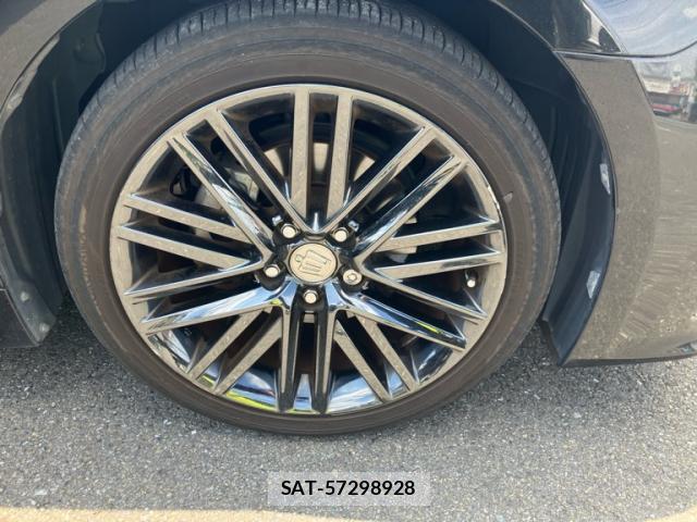 Toyota CROWN 2016-03 8224383-13