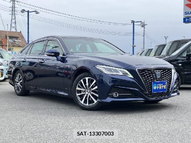 Toyota CROWN 2018-12 8224787-2