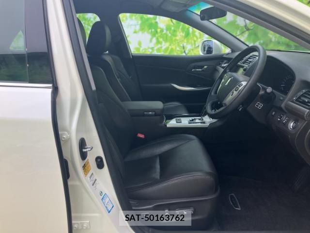 Toyota CROWN 2012-01 8225252-3