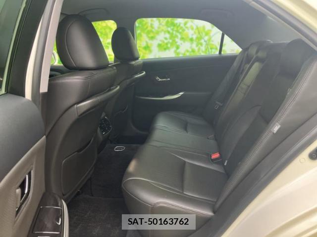 Toyota CROWN 2012-01 8225252-6