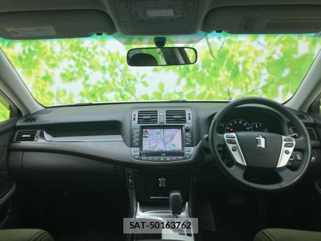 Toyota CROWN 2012-01 8225252-7