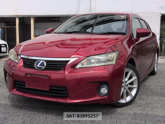 Lexus CT 2011-08 8218731-0