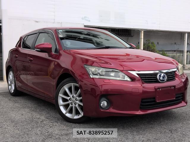 Lexus CT 2011-08 8218731-12