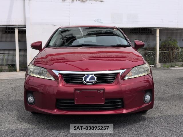 Lexus CT 2011-08 8218731-9