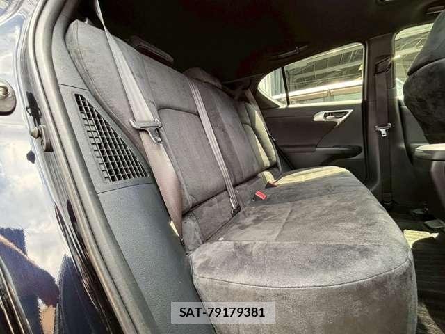 Lexus CT 2011-09 8222767-8