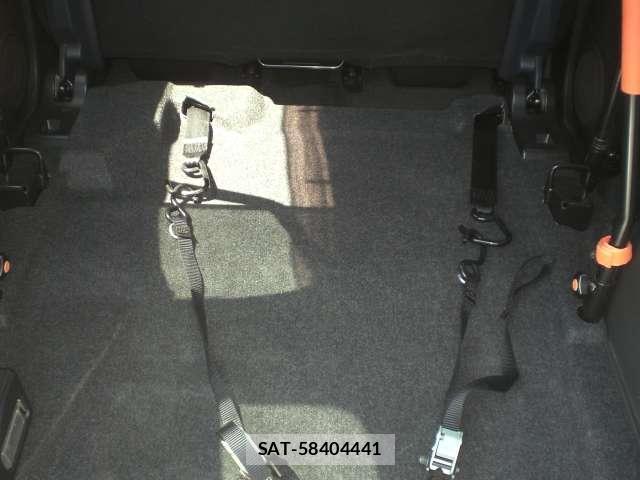 Nissan CUBE 2012-05 8217110-1