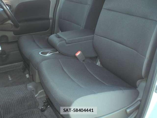 Nissan CUBE 2012-05 8217110-19