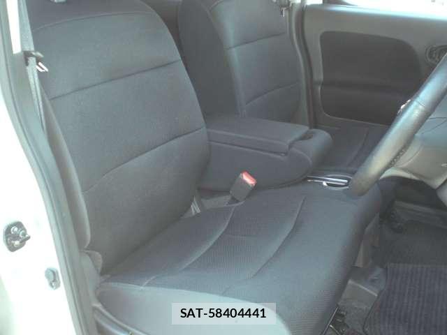 Nissan CUBE 2012-05 8217110-8