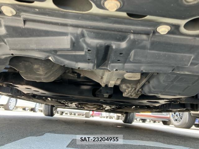 Nissan CUBE 2013-05 8219806-13