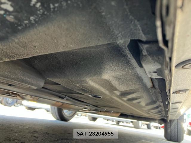 Nissan CUBE 2013-05 8219806-15