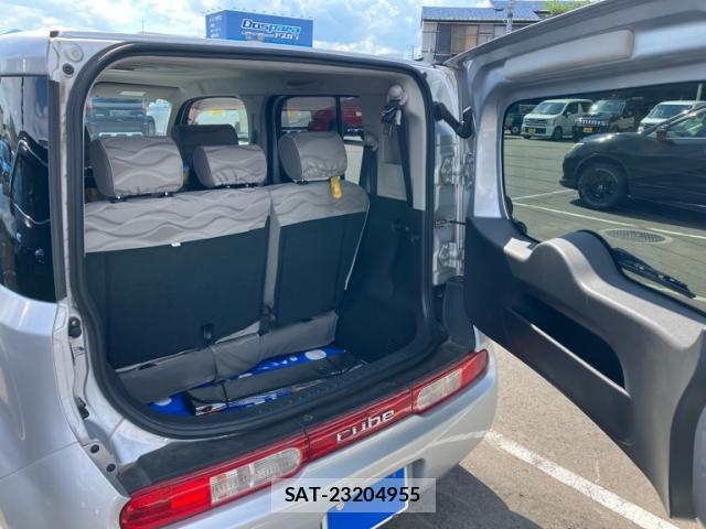 Nissan CUBE 2013-05 8219806-7