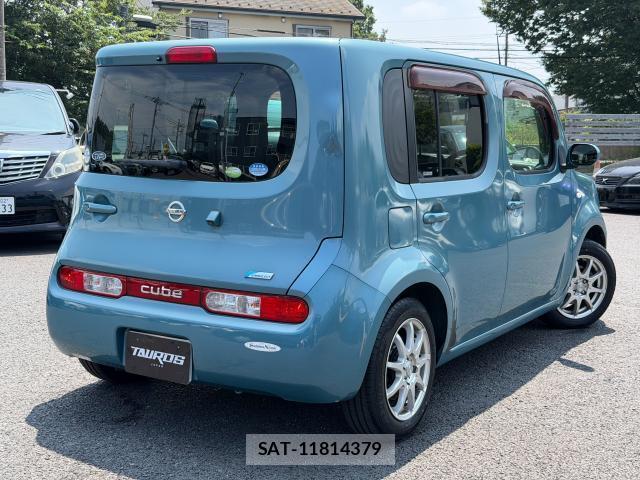 Nissan CUBE 2012-03 8221910-13