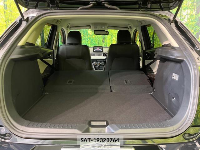 Mazda CX-3 2018-09 8216185-9