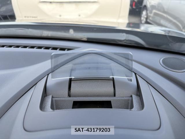 Mazda CX-3 2017-09 8216460-17
