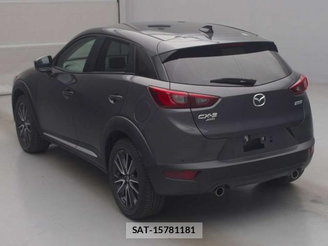 Mazda CX-3 2017-07 8218818-4
