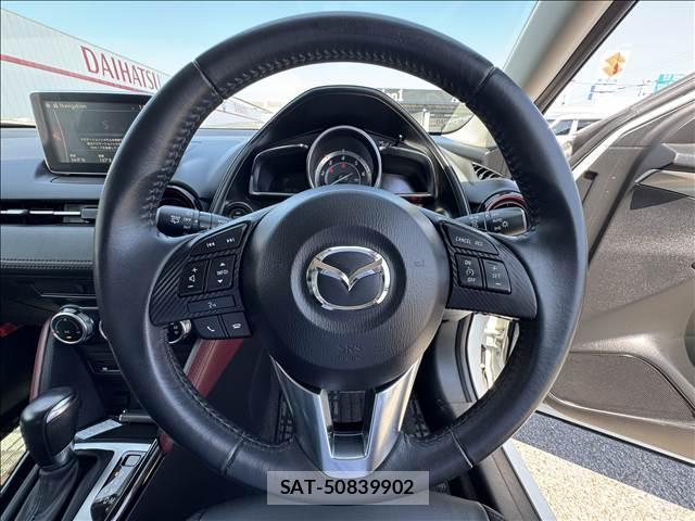 Mazda CX-3 2015-06 8220512-12