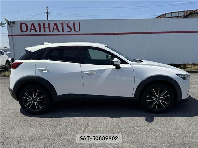 Mazda CX-3 2015-06 8220512-17