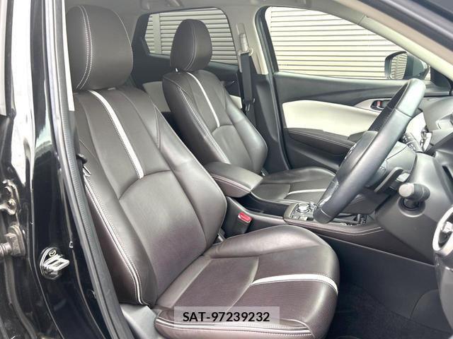 Mazda CX-3 2020-11 8221574-7