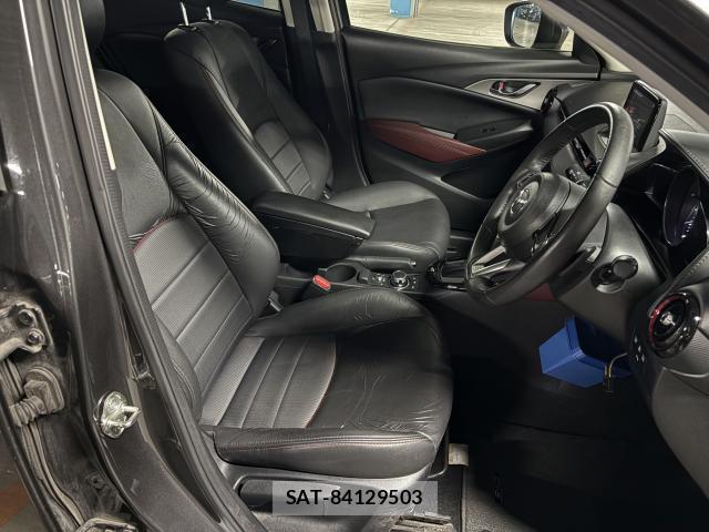 Mazda CX-3 2017-07 8223337-8