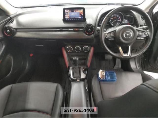 Mazda CX-3 2017-07 8223661-2
