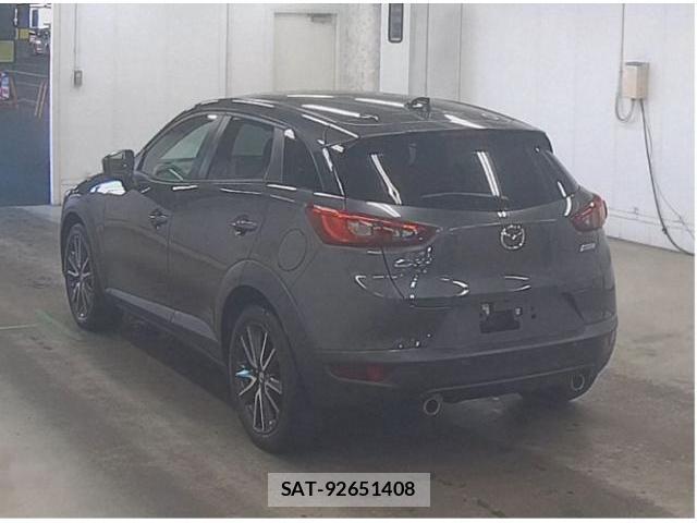 Mazda CX-3 2017-07 8223661-4