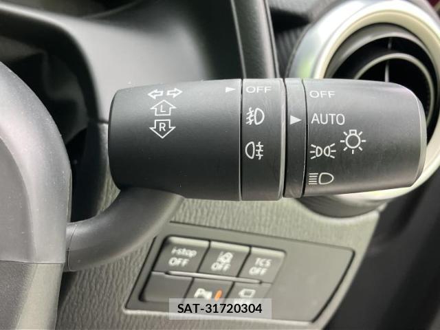 Mazda CX-3 2020-10 8225315-16