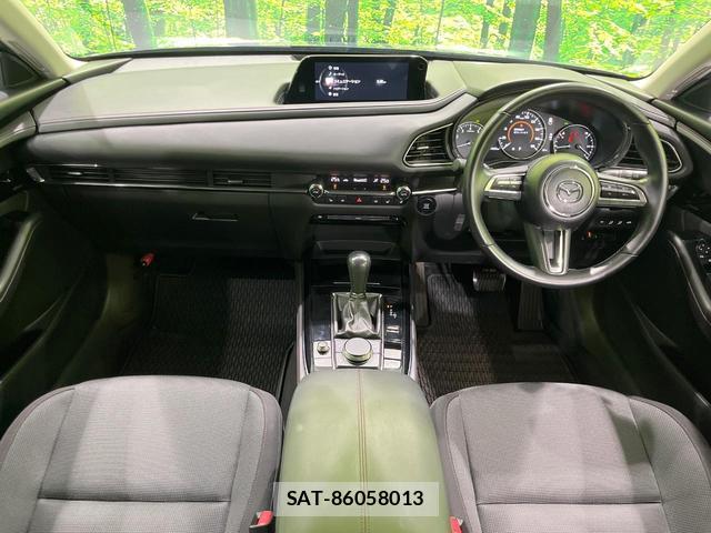 Mazda CX-30 2023-06 8216176-1
