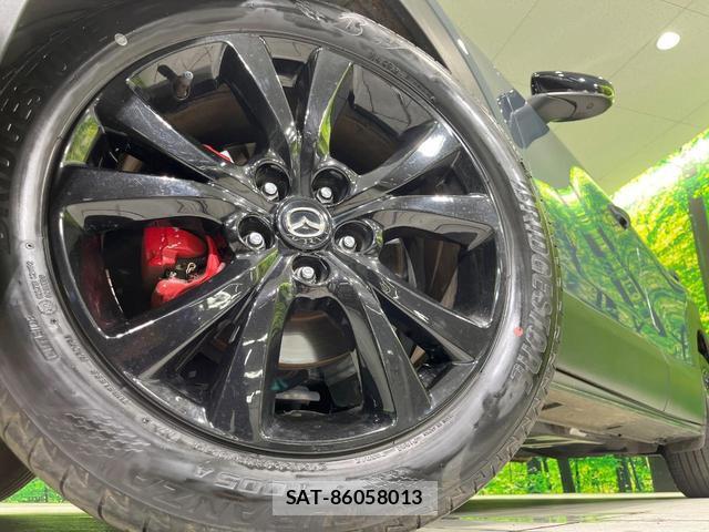Mazda CX-30 2023-06 8216176-12