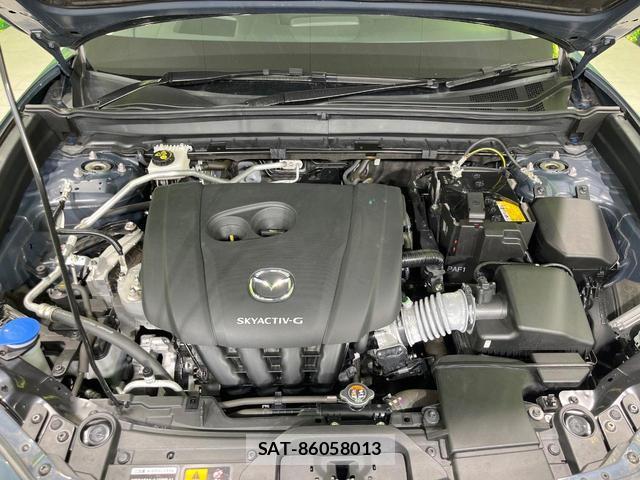 Mazda CX-30 2023-06 8216176-17