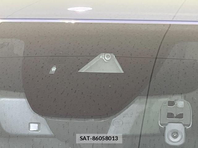 Mazda CX-30 2023-06 8216176-2