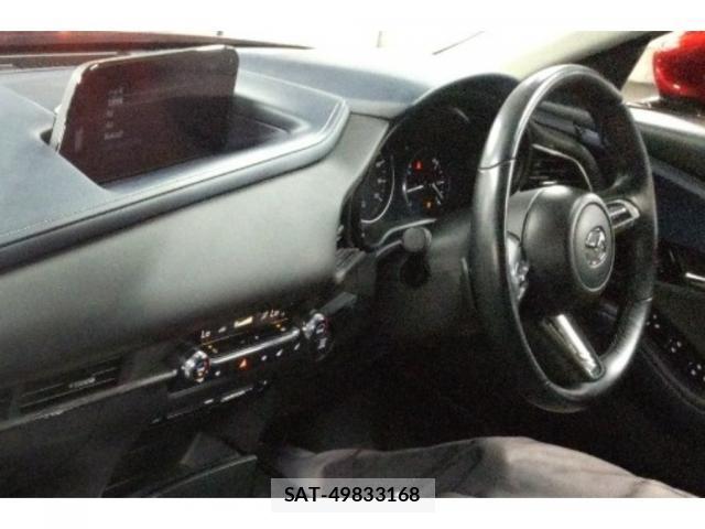 Mazda CX-30 2021-03 8217817-2