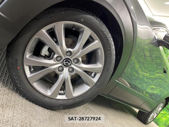 Mazda CX-30 2020-06 8219109-11
