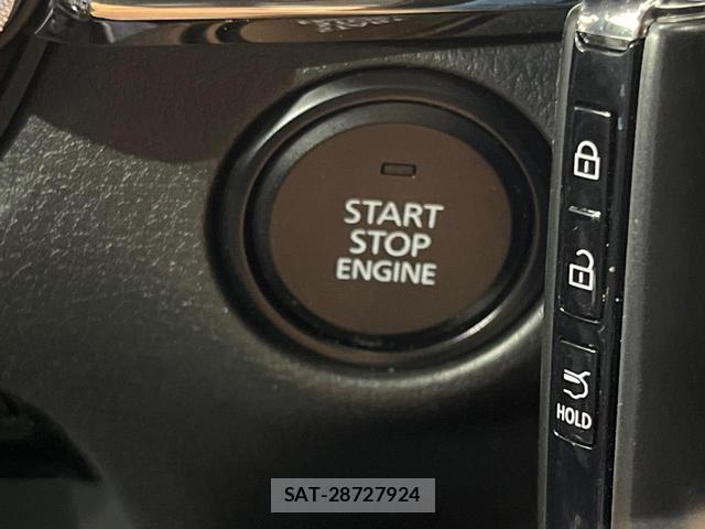 Mazda CX-30 2020-06 8219109-6