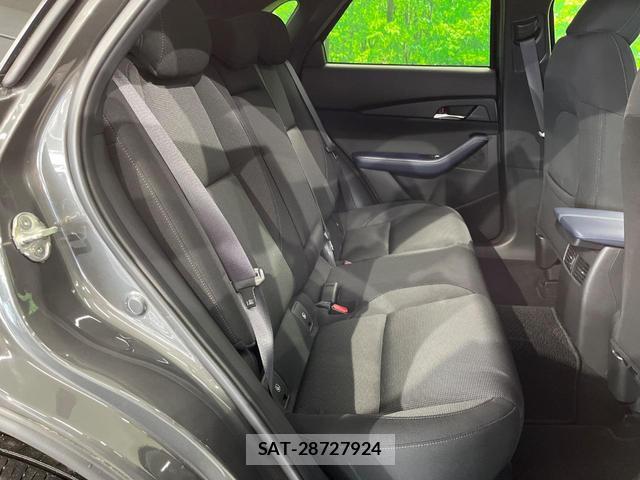 Mazda CX-30 2020-06 8219109-8