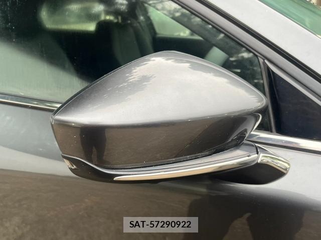 Mazda CX-30 2020-02 8219888-18
