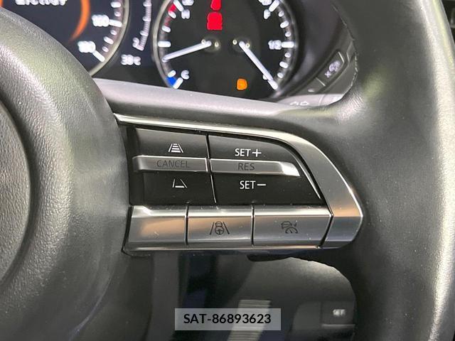 Mazda CX-30 2021-01 8222663-5