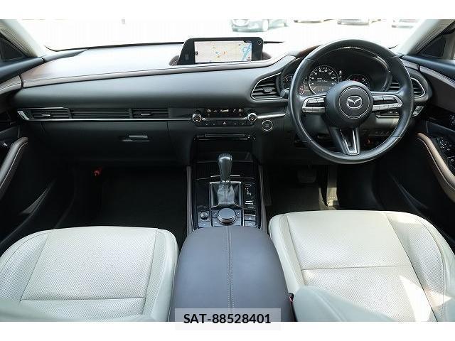 Mazda CX-30 2019-11 8223261-1