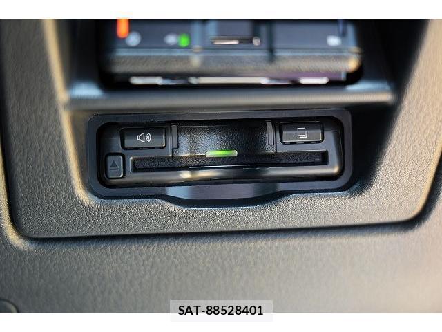 Mazda CX-30 2019-11 8223261-10