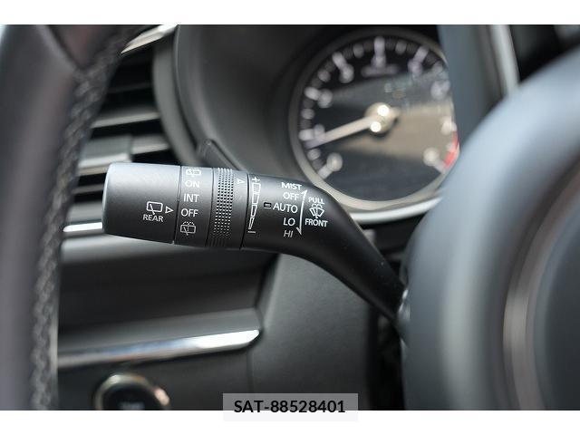 Mazda CX-30 2019-11 8223261-12