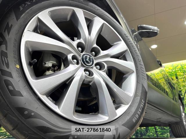 Mazda CX-30 2022-06 8224369-12