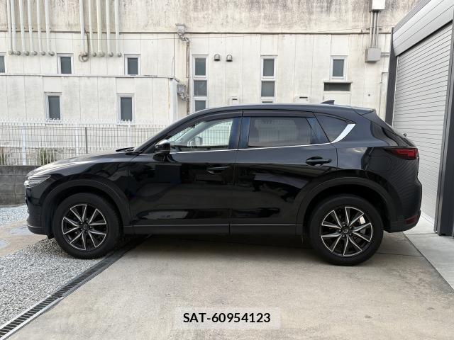 Mazda CX-5 2021-06 8217260-2