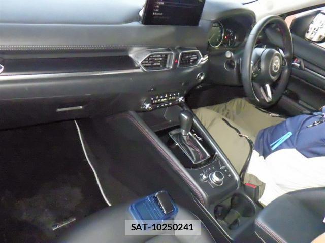 Mazda CX-5 2023-11 8219025-2