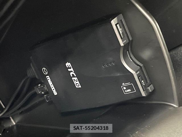 Mazda CX-5 2019-09 8221613-6